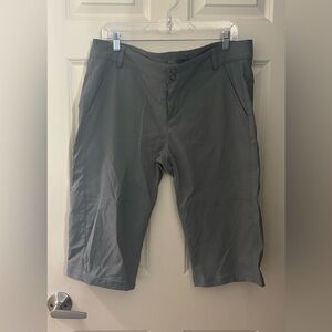 Prana Vintage Mid Rise Bermuda Hike Shorts, Gray, Size 14